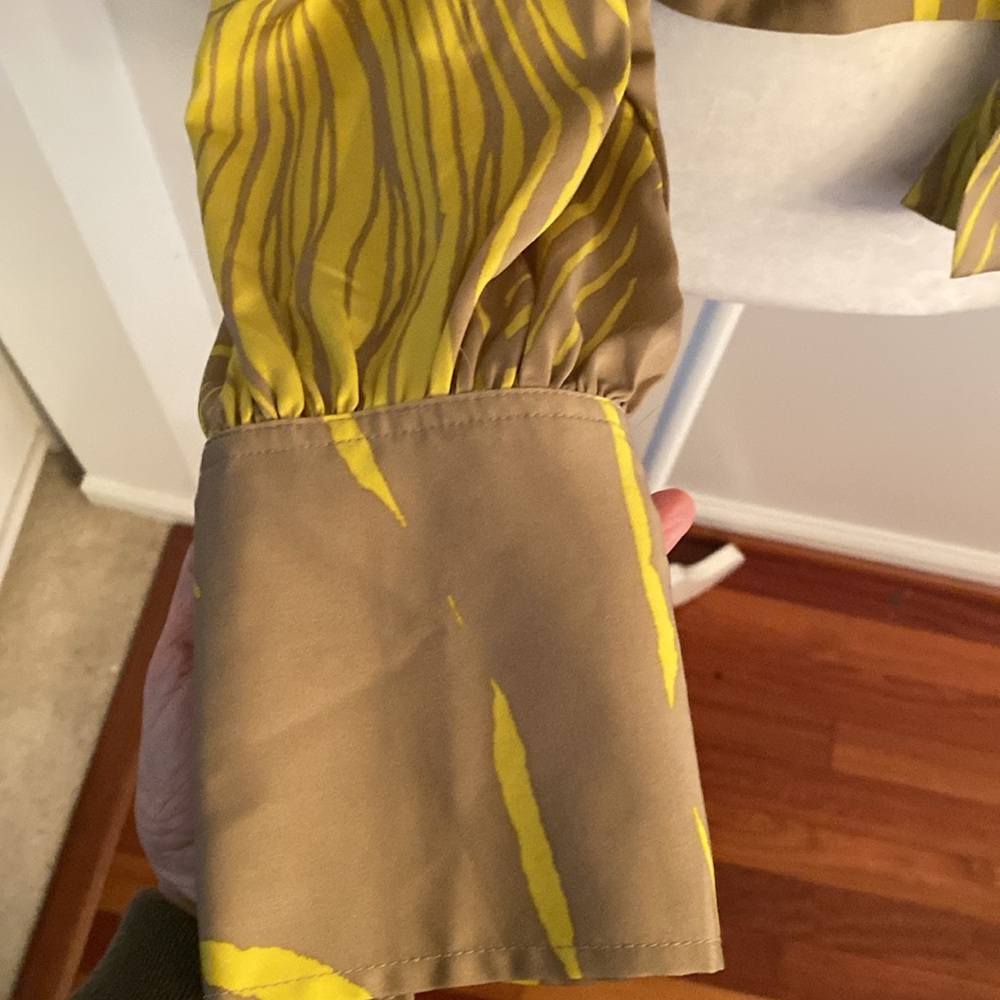 Banana Republic size 12 tie wrap blouse - Picture 3 of 13